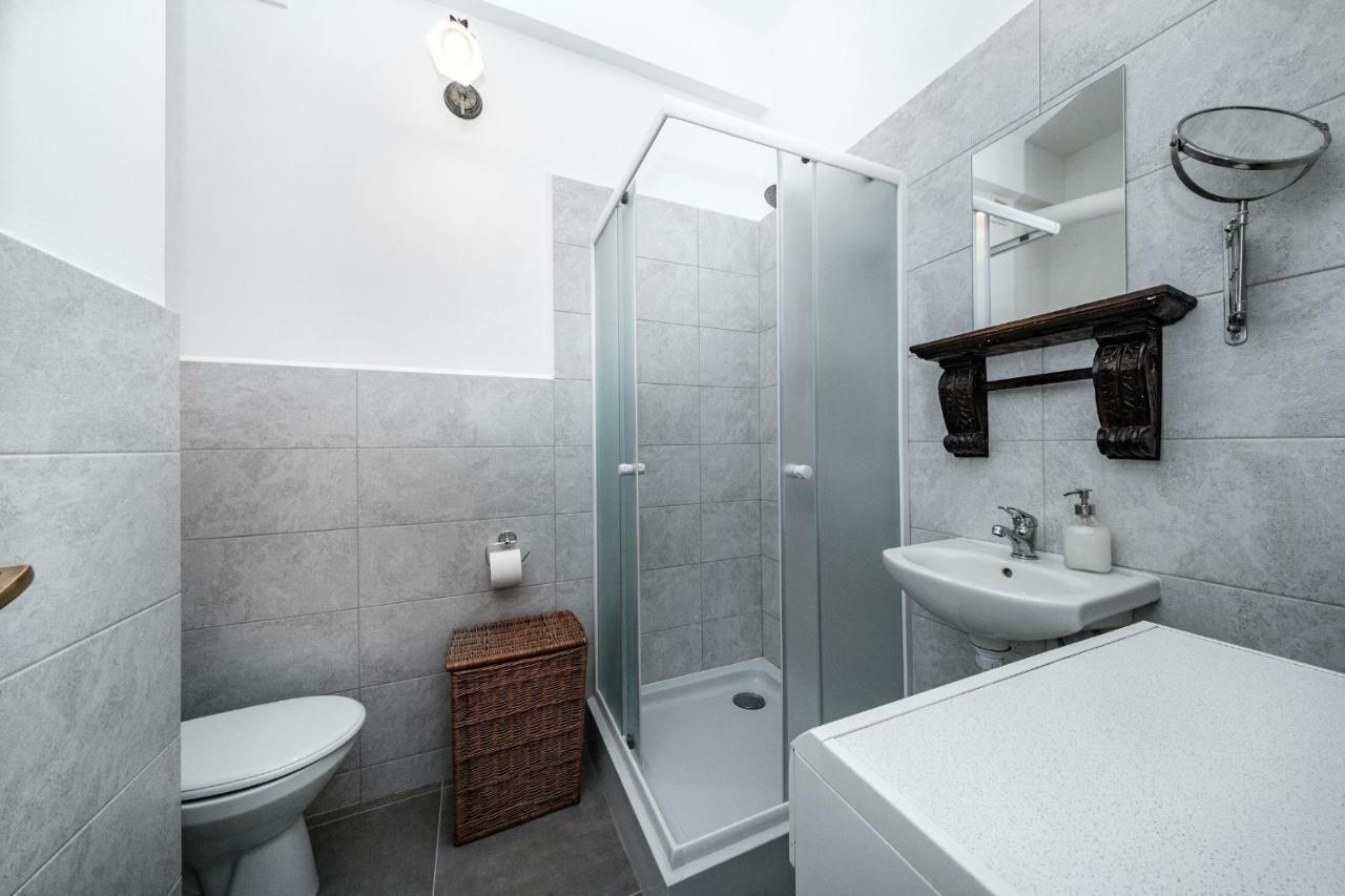 Friends Avenue Apartment Varşovia Exterior foto